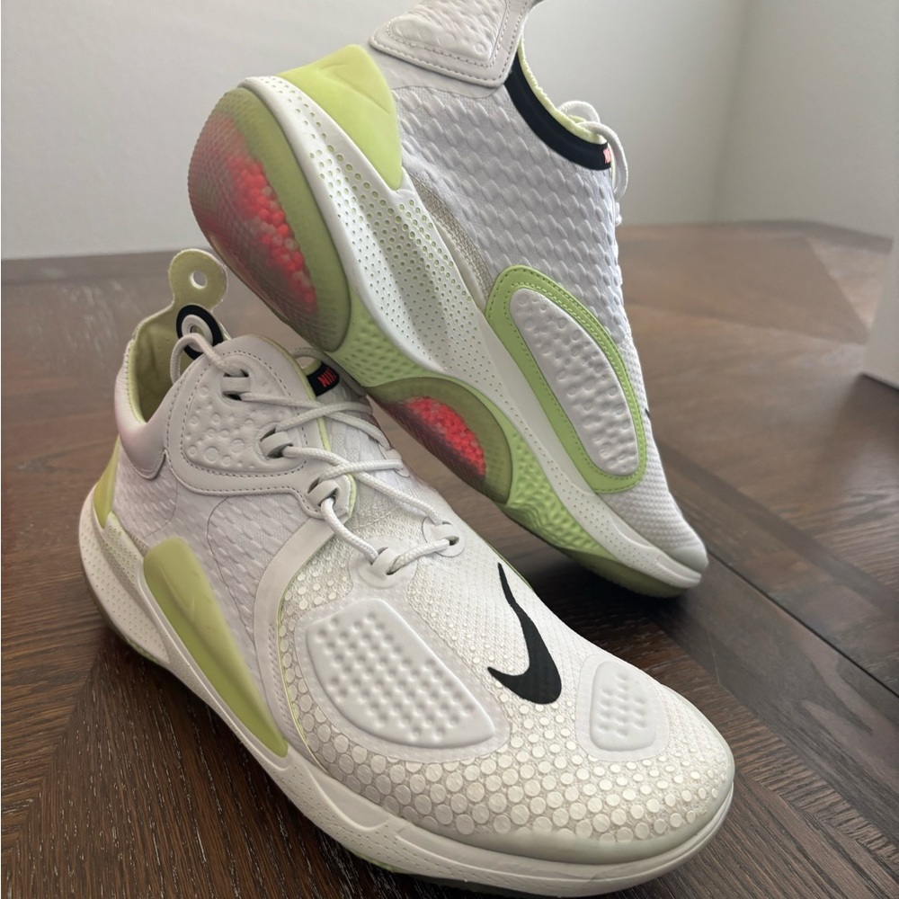 Men’s Nike Joyride Barely Volt White & Black Sneakers w/Lime Accents, Size 10.5